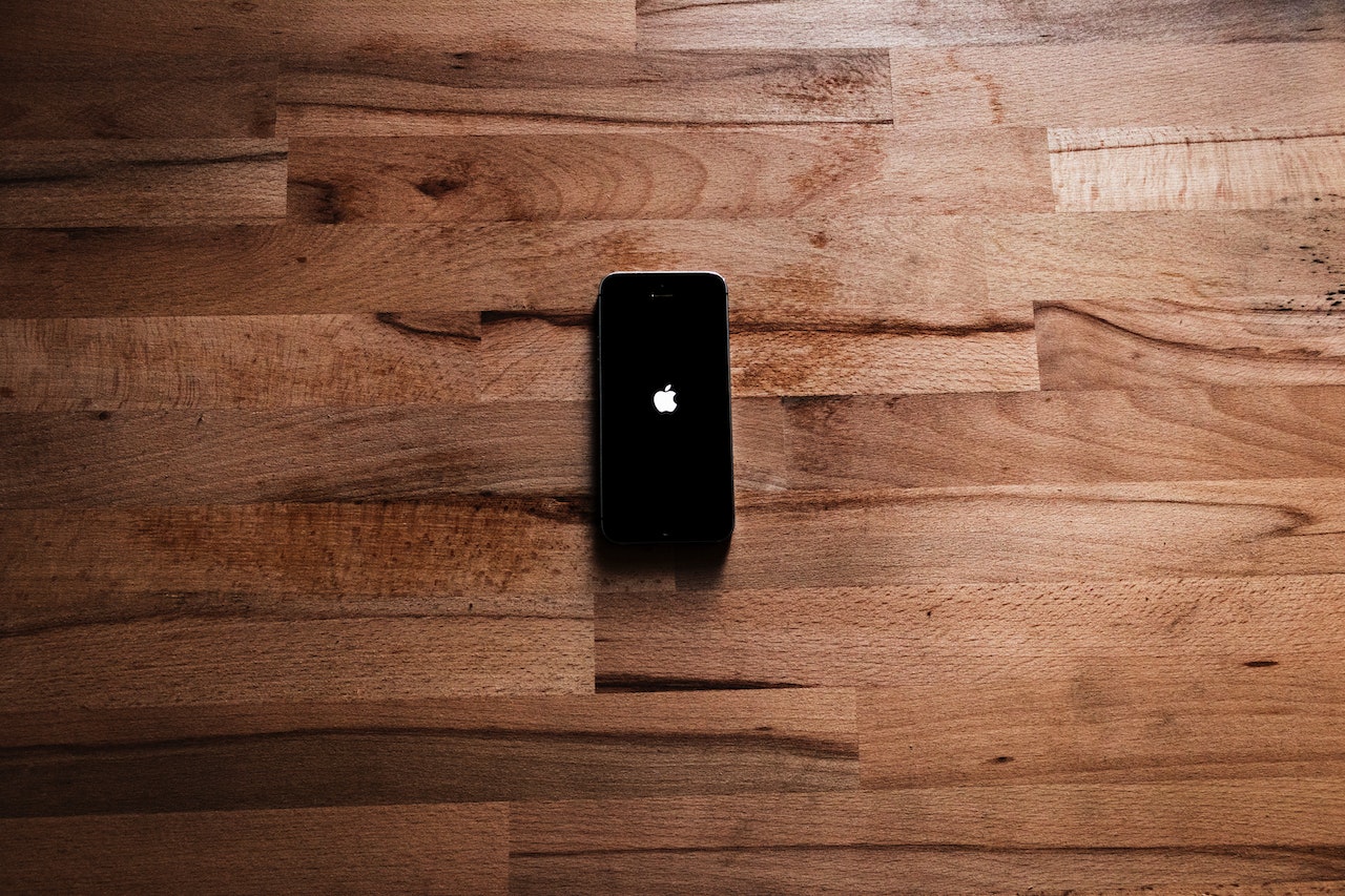 Waar moet je op letten als je een zakelijk telefoonabonnement afsluit?