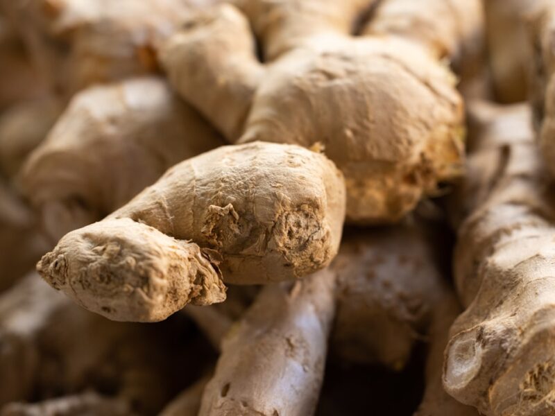a close up of a bunch of ginger roots